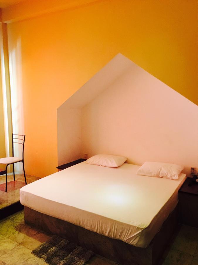 Sleek Hotel Kegalle Extérieur photo