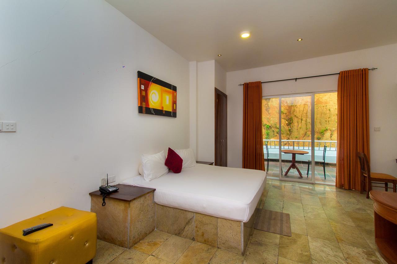 Sleek Hotel Kegalle Extérieur photo